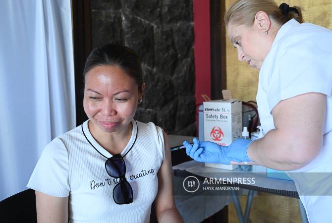 COVID-19: Tourists highly appreciate opportunity of free vaccination in Armenia