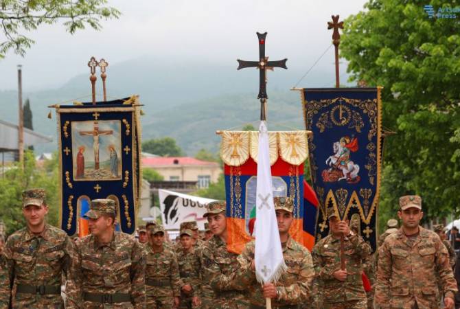 В Степанакерте будет объявлена минута молчания, состоится крестный ход