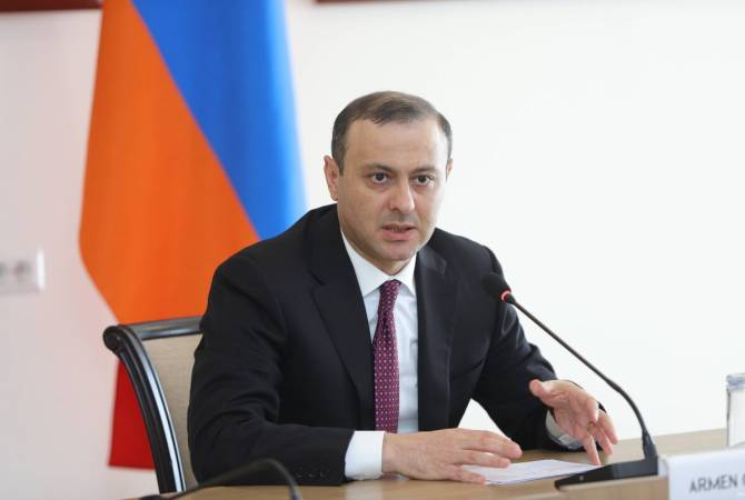 Armenia’s Security Council Secretary presents details from meeting with Azerbaijani presidential 
aide