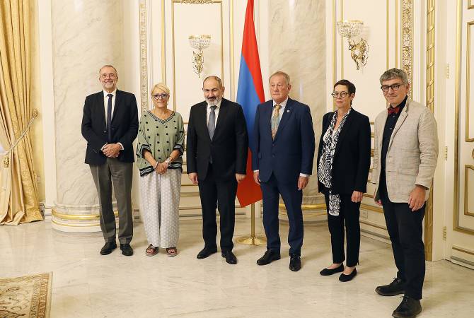 Le Premier ministre a reçu la délégation du groupe d'amitié France-Arménie du Sénat français
