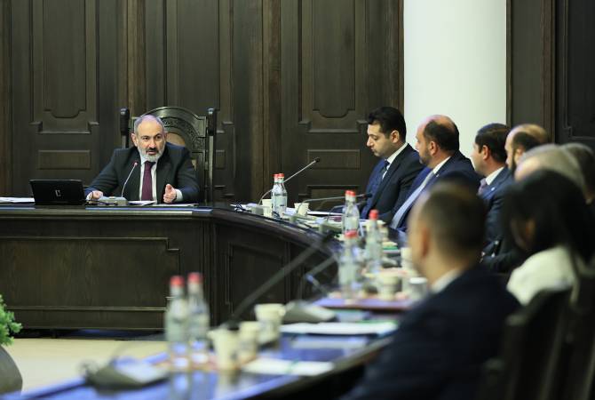 Мы должны двигаться по трем основным стратегическим направлениям: премьер-министр 
Армении