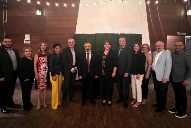 Davit Babayan ve Ermeni Davası ABD Batı Bölge Komitesi temsilcileri, Artsakh'ta çeşitli projelerin 
hayata geçirilmesini 
