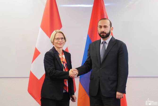 Armenia se interesa en la experiencia suiza de devolución de activos ilegales