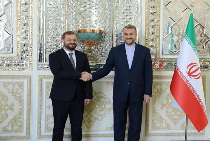 Iran reiterates stance on inviolability of Armenian borders 