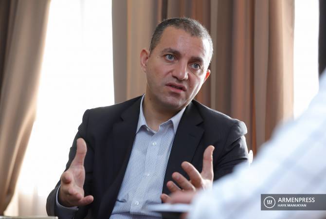 Ekonomi Bakanı Kerobyan: Jermuk'ta durum endişe verici ancak oteller çalışmaya başladı