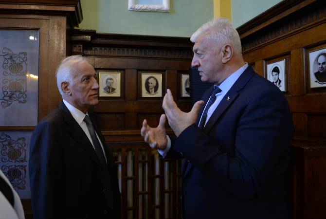ՀՀ նախագահն ու Պլովդիվի քաղաքապետը քննարկել են տարբեր ոլորտներում 
փոխգործակցության խորացմանը վերաբերող հարցեր

