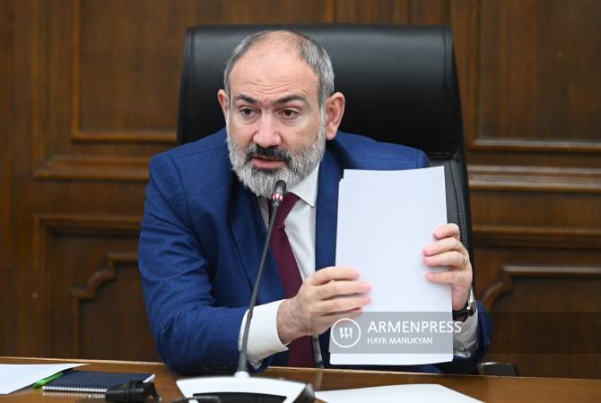 Armenia acepta la propuesta de Rusia de postergar por tiempo indefinido la cuestión del 
estatus de Nagorno-Karabaj