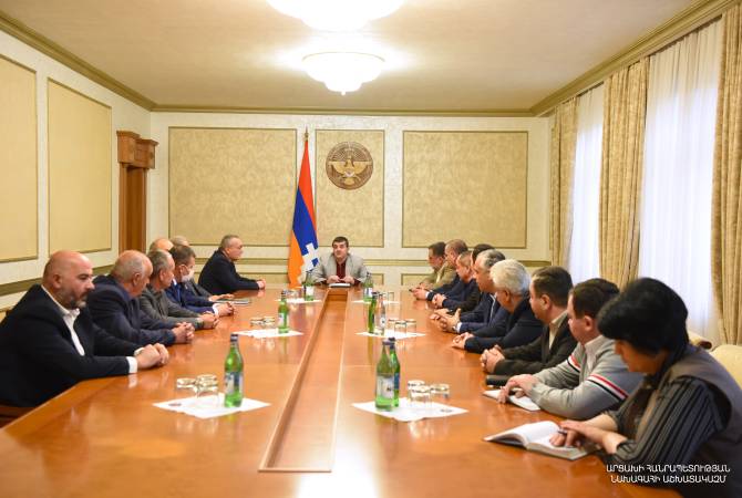 Presiden Artsakh mengadakan konsultasi kerja yang diperpanjang
