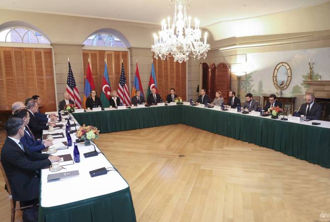 El Secretario de Estado de Estados Unidos destaca el diálogo directo entre Armenia y 
Azerbaiyán