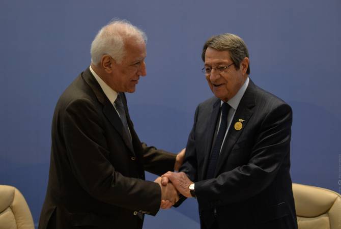 Los presidentes de Armenia y Chipre discutieron la reunión trilateral de Armenia-Grecia-Chipre 
prevista en Ereván