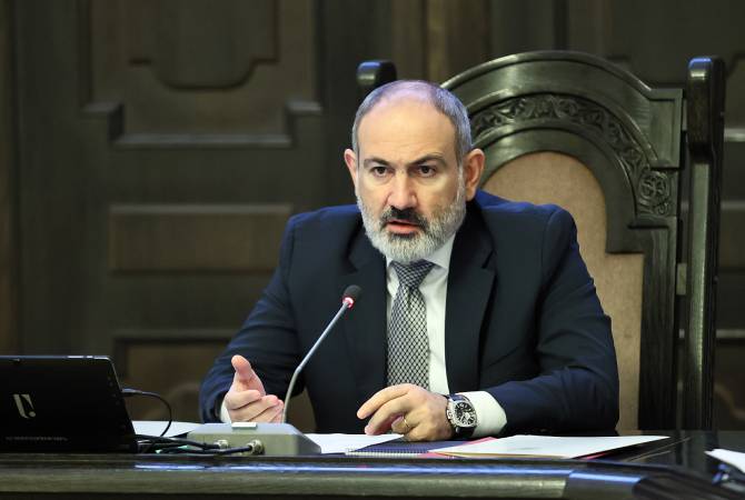 Pashinián: “Con sus acciones Aliev ya prepara el genocidio de los armenios de Nagorno-
Karabaj”