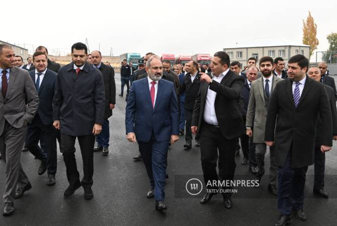 رئيس الوزراء نيكول باشينيان يحضر افتتاح أكبر مصنع علف مشترك بالمنطقة في يغفارت
