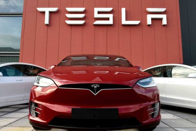  Президент Индонезии ожидает строительства завода Tesla в стране

 