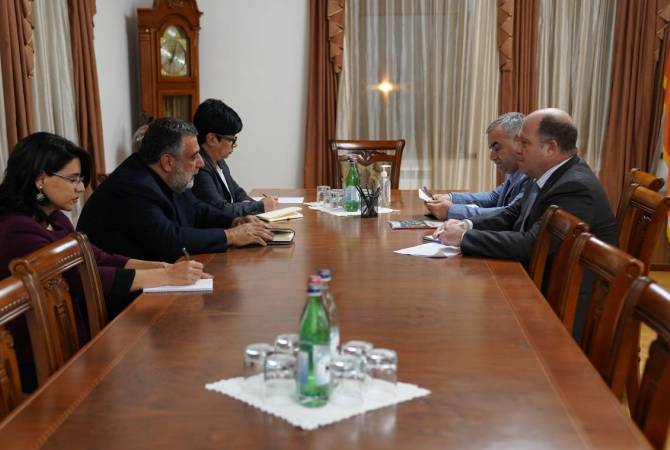 Artsakh State Minister receives Head of ICRC Mission