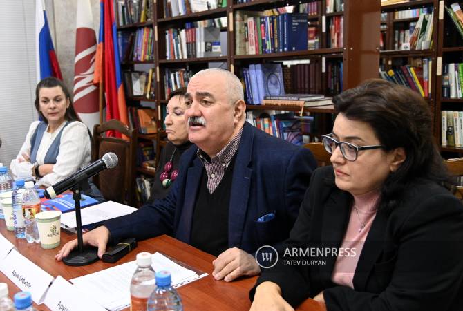 Հայ և ռուս փորձագետները կարևորում են նոր մեխանիզմների ներդրմամբ ռուսաց լեզվի 
դասավանդումը հայկական ուսումնական հաստատություններում

