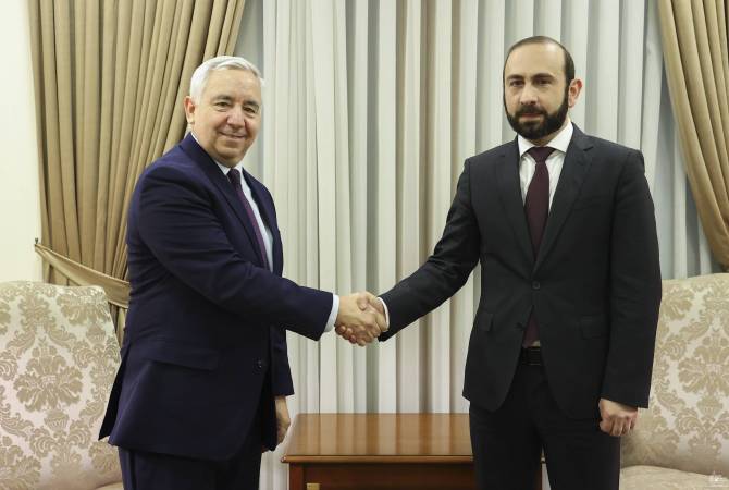 Armenian FM presents the situation in the Lachin Corridor to the President of the UN Human 
Rights Council