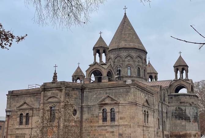 الكرسي الأم-إتشميادزين المقدس يوجّه رسائل للمنظمات الدولية والكنائس لمواجهة الأعمال اللاإنسانية 
الأذربيجانية 