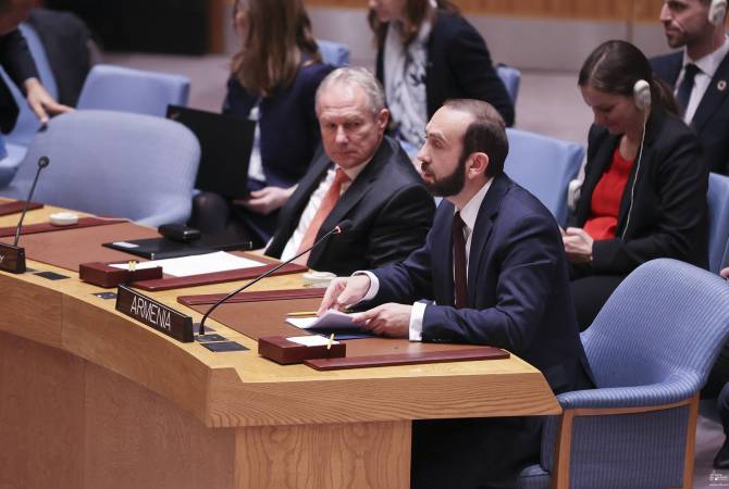 وزير خارجية أرمينيا بمجلس الأمن الدولي يتحدث عن سياسة الإبادة وإغلاق أذربيجان لممر لاتشين ويدعو 
المجتمع الدولي للتحرك