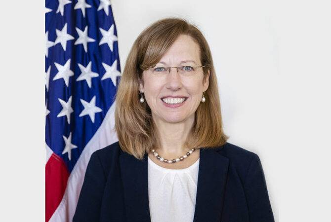 مجلس الشيوخ الأمريكي يصدّق على ترشيح كريستينا أ.كفين-لتكون السفيرة الجديدة للولايات المتحدة 
في أرمينيا-