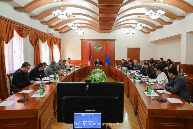 Nagorno Karabakh State Minister stresses need to be ready for any possible scenario 
