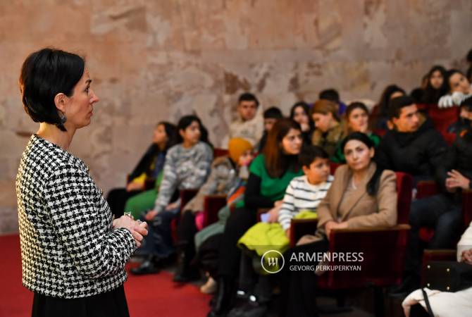 Armenian minister addresses UNICEF, UNESCO over Azerbaijan’s violation of right to 
education of Artsakh children 