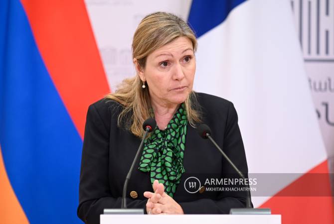 Французские парламентарии призывают вернуться к диалогу в рамках 
сопредседательства Минской группы 