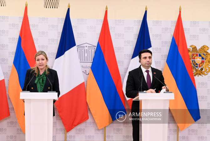 Франция не признает независимость Нагорного Карабаха: спикер НС Франции