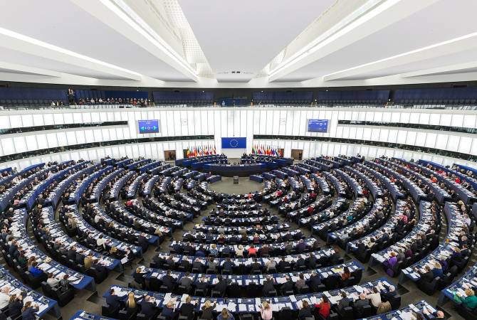 European Parliament strongly condemns Azerbaijani blockade of Lachin Corridor, demands 
immediate restoration of movement