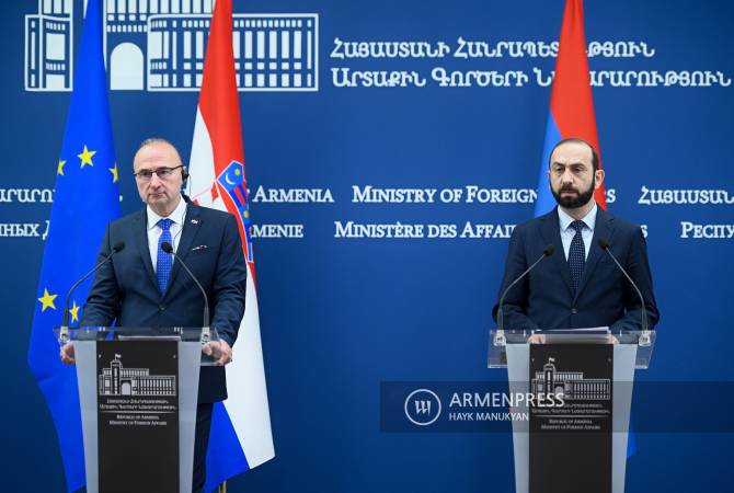 Ararat Mirzoyan: les négociations avec l'Azerbaïdjan n'ont pas cessé 

