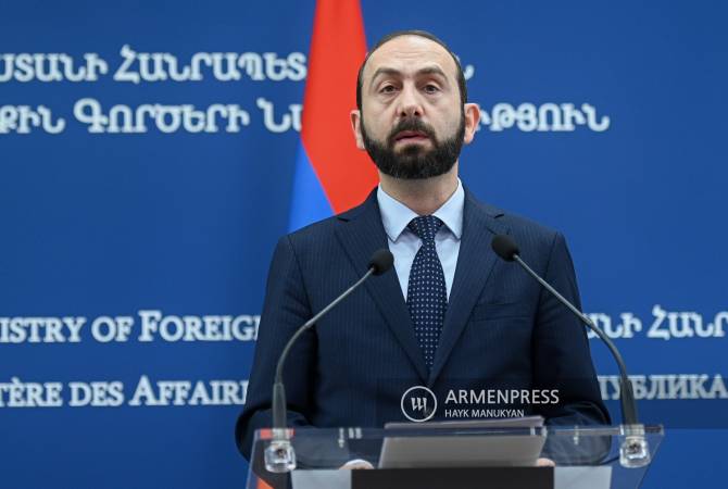 Назвать это кризисом было бы преувеличением: министр ИД Армении об отношениях 
между РА и РФ