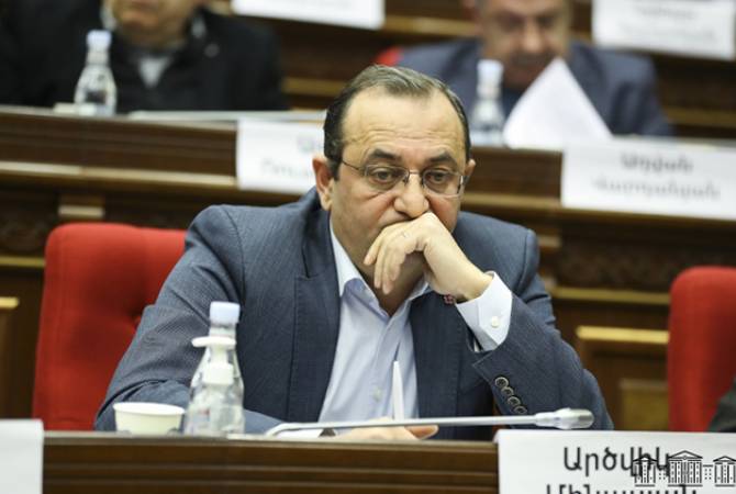 «Հայաստան» խմբակցությունը դատապարտում է Ոստիկանության Էրեբունու 
բաժնում փաստաբանների նկատմամբ բռնության դեպքը