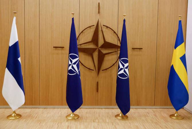  Венгрия в мае рассмотрит вопрос о принятии Швеции и Финляндии в НАТО 