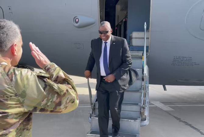 Министр обороны США прибыл с необъявленным визитом в Ирак