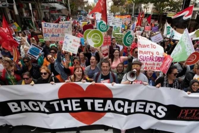 В Новой Зеландии около 50 тысяч учителей объявили забастовку 