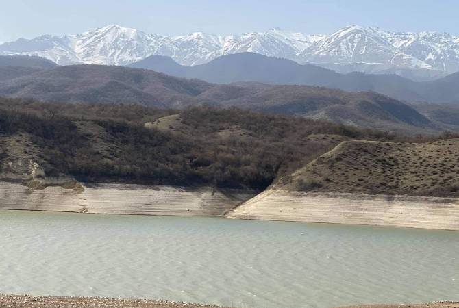 Вследствие действий Азербайджана сократились запасы воды в водохранилище 
Сарсанга