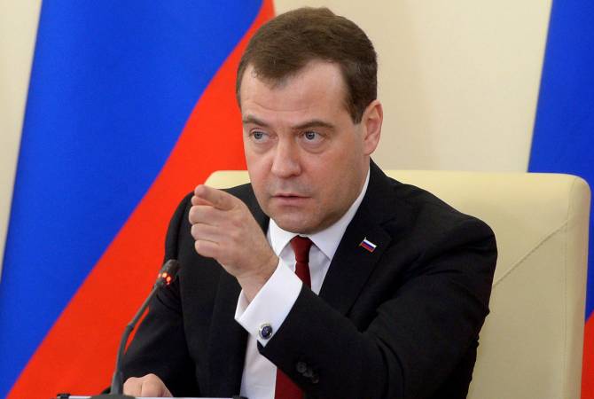 Дмитрий Медведев пригрозил Международному уголовному суду сверхзвуковой 
ракетой 