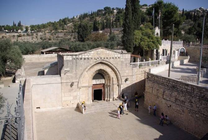 Katedral Bunda Allah Suci Gethsemani diserang.  Patriarkat Armenia di Yerusalem mengutuk serangan itu