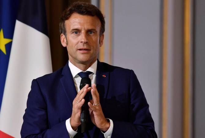 Macron telah mengumumkan bahwa dia akan menerapkan rencana reformasi pensiun yang memicu protes pada akhir tahun ini