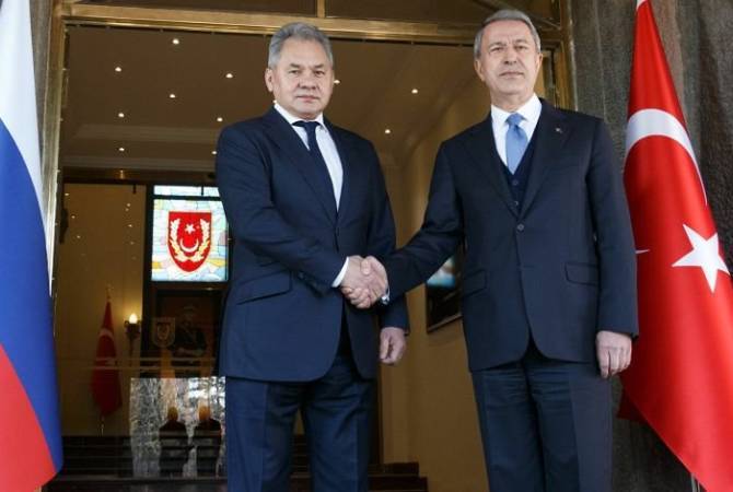Menteri pertahanan Rusia dan Turki membahas penyelesaian Nagorno-Karabakh, antara lain