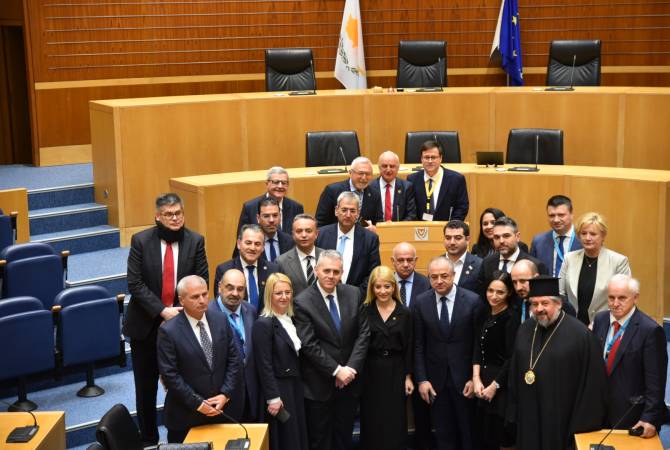 Selama kunjungan mereka ke Siprus, anggota parlemen Armenia berbicara tentang perlunya kehadiran misi observasi internasional di Nagorno-Karabakh.