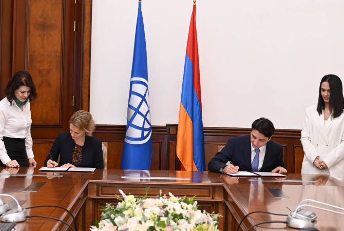 أرمينيا والبنك الدولي للإنشاء والتعمير توقعان اتفاقية قرض بقيمة 92.3 مليون يورو لمشروع التنمية 
الخضراء بأرمينيا