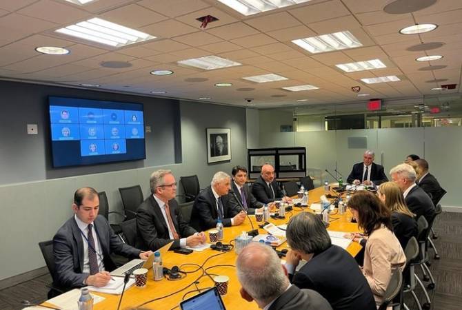 Делегация во главе с вице-премьером Армении принимает участие в весенних 
совещаниях Советов управляющих группы ВБ и МВФ 