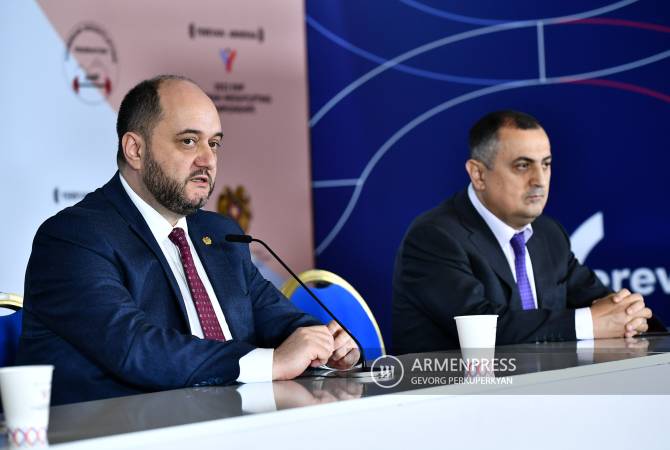 Ադրբեջանի պատվիրակությունն արդեն Երևանում է՝ մասնակցելու ծանրամարտի 
Եվրոպայի առաջնությանը