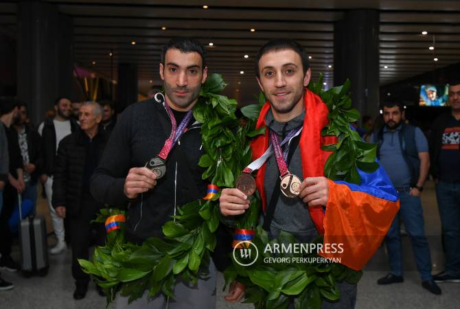 Armenian athletes given hero’s welcome in Yerevan airport after European Artistic 
Gymnastic Championships