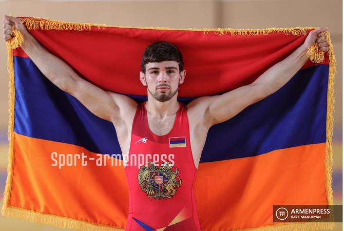 عضو منتخب أرمينيا للمصارعة الحرة أرسين هاروتيونيان يحرز بطولة أوروبا للمرة الثالثة 