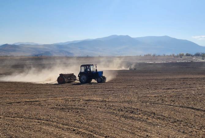 Azerbaijani military opens gunfire at farmers in Nagorno Karabakh 