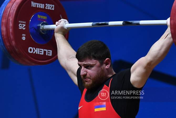 Член мужской сборной Армении по тяжелой атлетике Андраник Карапетян стал 
серебряным призером ЧЕ