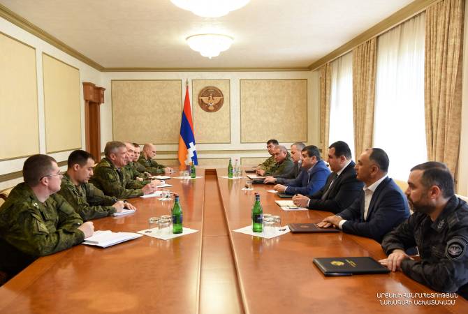 President of Nagorno Karabakh meets with new commander of Russian peacekeeping 
troops