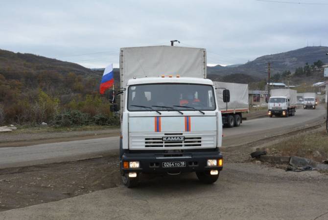 В сопровождении миротворцев РФ в Степанакерт доставлен гуманитарный груз