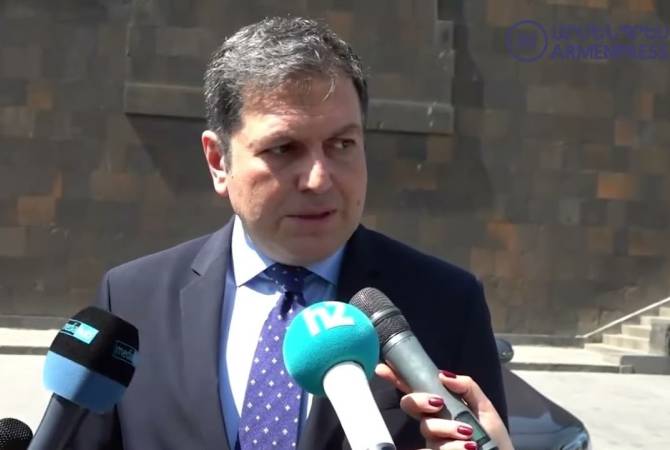  Замминистра иностранных дел Армении сообщил о новой встрече в трехстороннем 
формате в Москве 